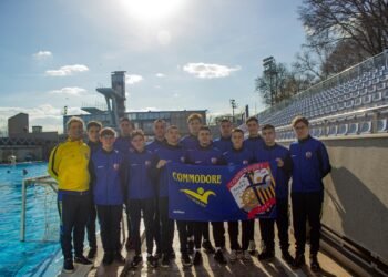 Ватерполистите на „Комодор” стартираха с победа в „Елит” и при U17