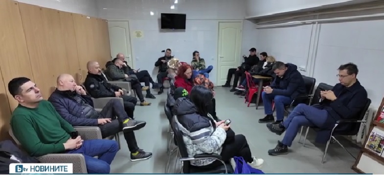 Въздушна тревога и удари в Киев: Българската делегация е в бомбоубежище