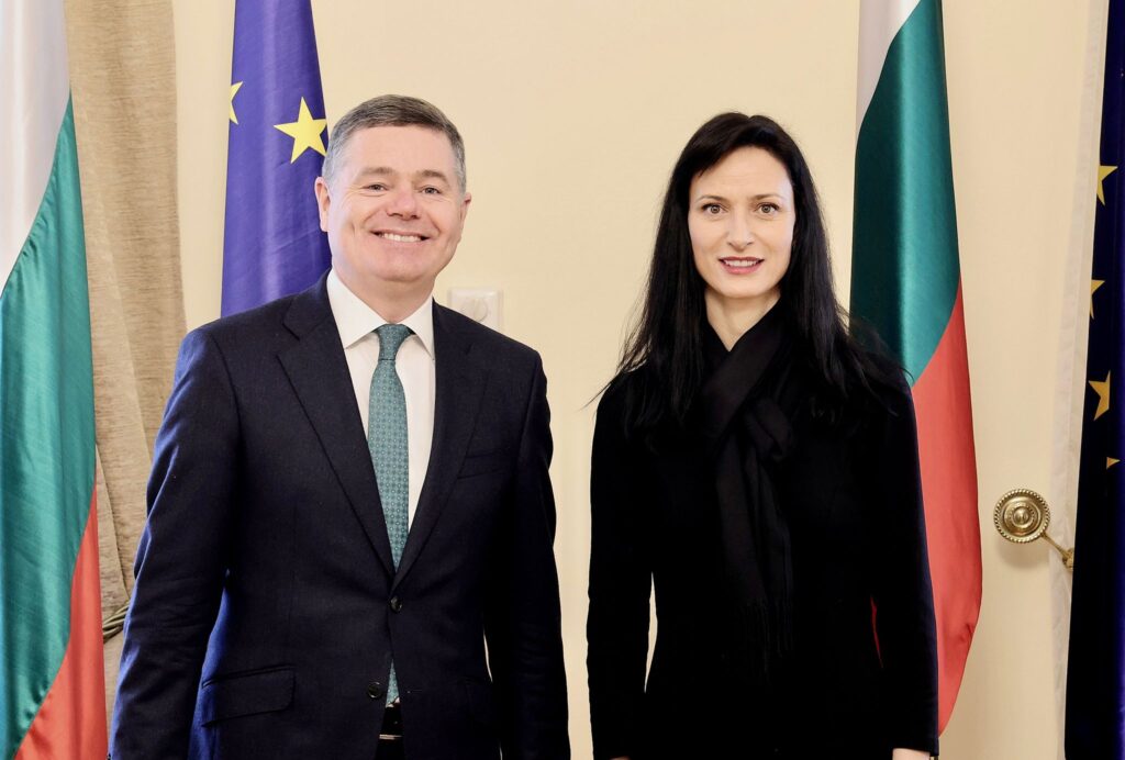 Мария Габриел: Ирландия подкрепя България за присъединяване в еврозоната