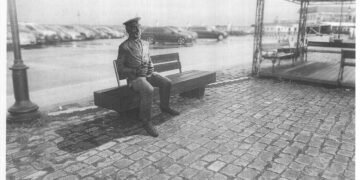 Фондации искат поставянето на паметник на "Стария капитан" на Морска гара - Варна (СНИМКИ)