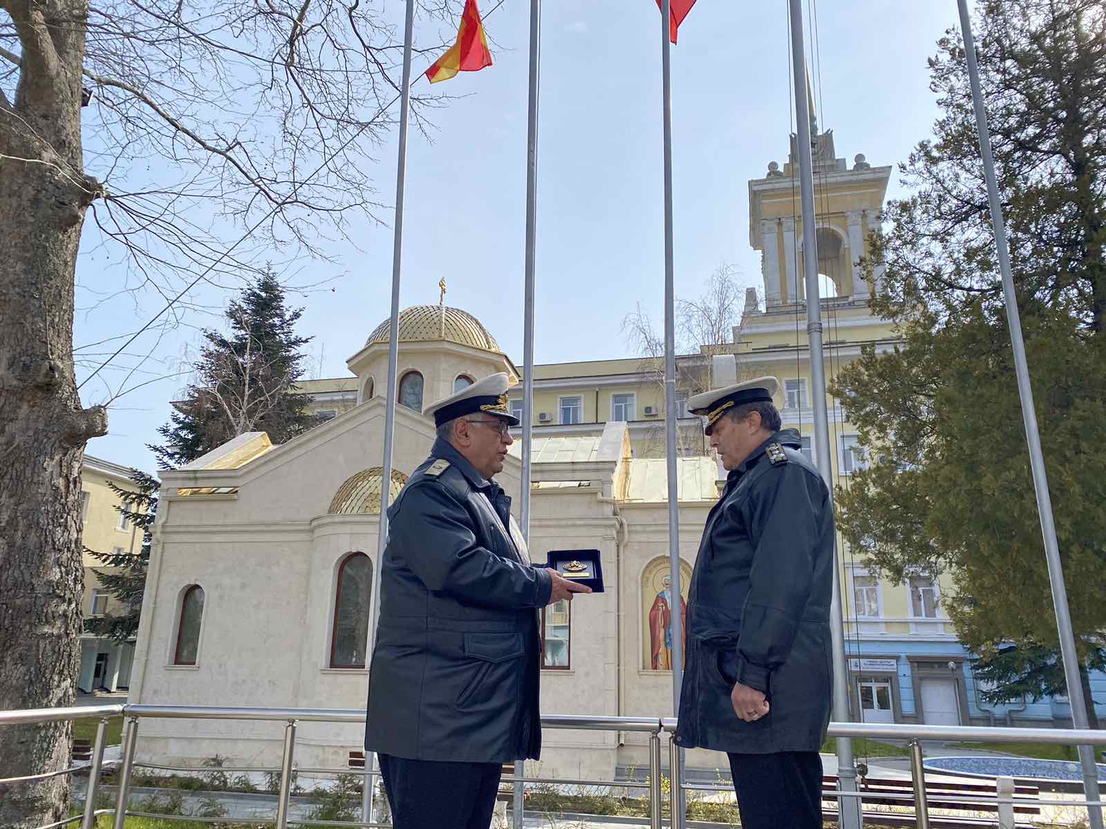 Офицер от ВВМУ премина в запаса (СНИМКИ)