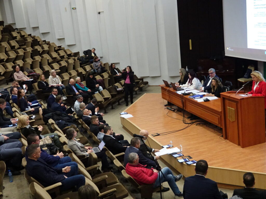 Втори ден продължават дебатите по бюджета за 2024 г.