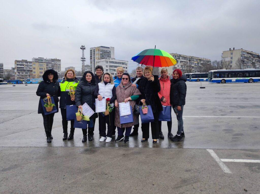 Дамско рали по повод 8 март се проведе във Варна (СНИМКИ)