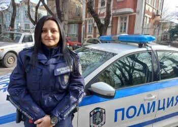 Старши полицай Петя Манова, ОДМВР Варна: Женският чар и харизма помагат винаги в борбата с лошите! (ВИДЕО)