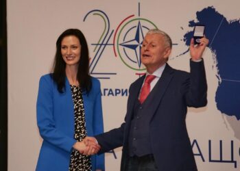 Мария Габриел: България и НАТО заедно сме по-силни