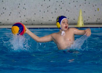 „Комодор” (Варна) жъне успехи на два фронта