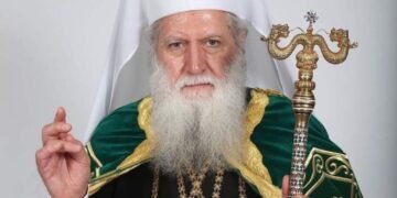 Варненската опера изпраща патриарх Неофит с "Упокой души его" от Чайковски