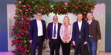 SunExpress подновява полетите си до летищата Бургас и Варна