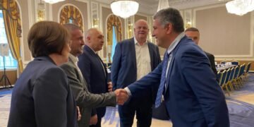 Министър Цеков: Няма проблем с финансовото обезпечаване на общинските проекти, политическото говорене се разминава с фактите