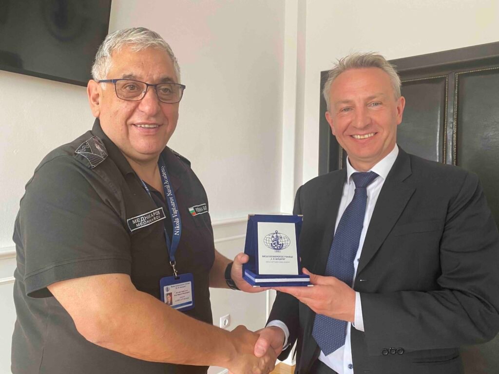 MAN Energy Solutions ще сътрудничи с Морско училище