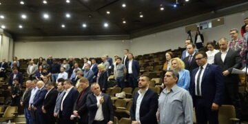 С едноминутно мълчание общинските съветници във Варна почетоха паметта на жертвите на геноцида срещу арменците