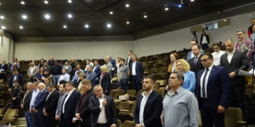 С едноминутно мълчание общинските съветници във Варна почетоха паметта на жертвите на геноцида срещу арменците