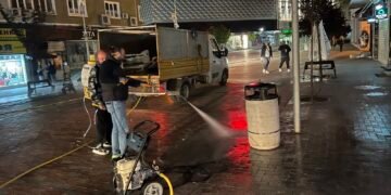 В ранни зори миха улиците на Варна! На Лазаровден чистим морската столица заедно!