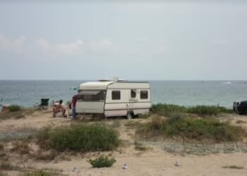 Община Долни чифлик предприема мерки срещу дивото къмпингуване