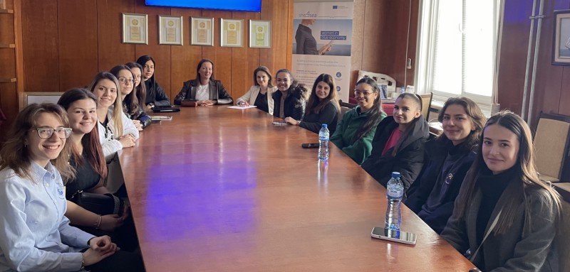 Изявени студентки от ВВМУ се запознаха с проекта “She4Sea”