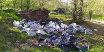 Изчистиха 25 тона отпадъци в район "Аспарухово"