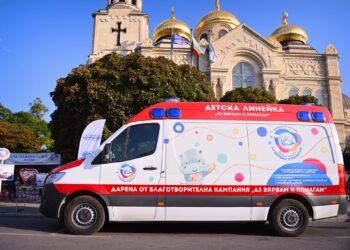 Близо 3000 адреса е посетила Детската линейка „Аз Вярвам и Помагам“ за малко над една година