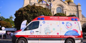 Близо 3000 адреса е посетила Детската линейка „Аз Вярвам и Помагам“ за малко над една година