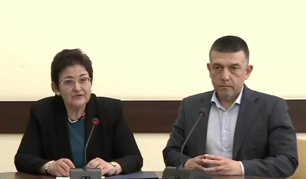 Новият министър на финансите смени директора на Агенция "Митници" (ВИДЕО)