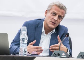 Петър Москов: ГЕРБ и ПП ни въртят в кръг на някаква перманентна обреченост