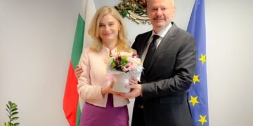 Министърът на туризма Евтим Милошев прие поста от Зарица Динкова