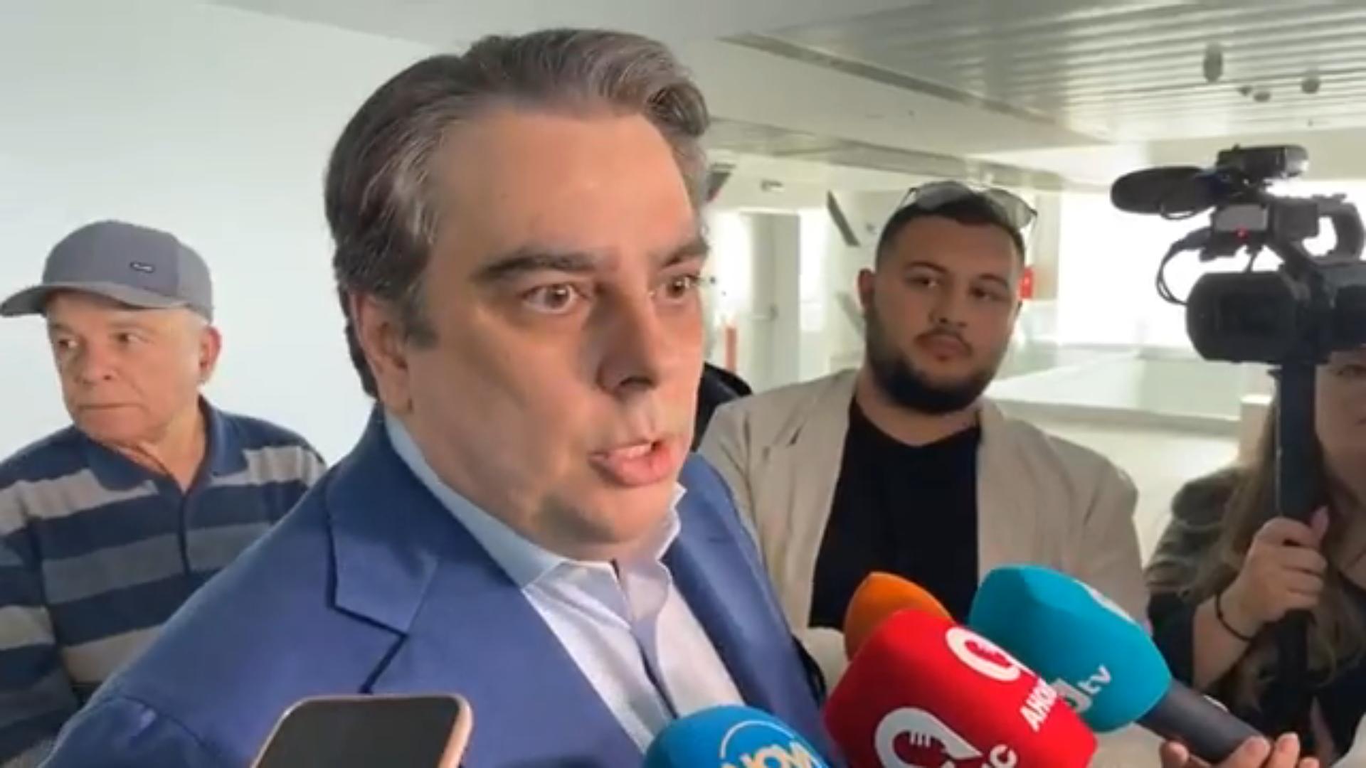 Асен Василев: Борисов не е в положение да поставя условия (ВИДЕО)