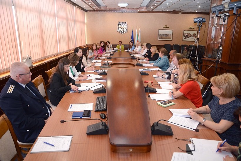 Във Варна се проведе първото заседание на новия Съвет по въпросите на социалните услуги