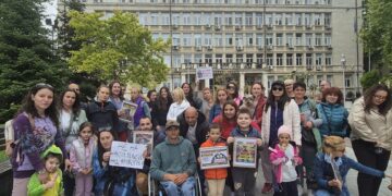 Варненци на протест срещу насилието над животни: Стига вече зверства! (ВИДЕО/СНИМКИ)