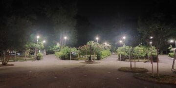 Подмениха 260 осветителни тела в Морската градина във Варна