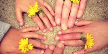 Цветни, щури и забавни съпътстващи събития са подготвили организаторите на фестивала на цветята „Флора Варна“