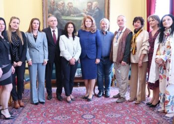 Да върнем влиянието на България като световно средище за развитието на славистиката, призова вицепрезидентът на форум в Атина