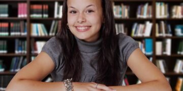 Зрелостниците се явяват на матура по БЕЛ! СайтЪТ пожелава успех на всички!