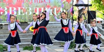 С пищен фестивал отбелязаха Еньовден в Звездица (ВИДЕО/СНИМКИ)