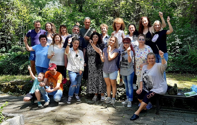 Пътят на вярата и буквите отведе художници акварелисти на пленер в Аладжа манастир край Варна (СНИМКИ)