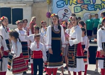 Уникалната “Улица на мечтите” зареди Варна с разкошна енергия! (ВИДЕО/СНИМКИ)