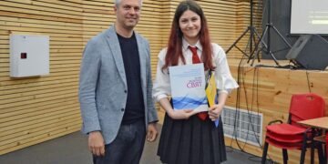 Във Варна наградиха лауреатите на Националния литературен конкурс „Този безкраен свят”