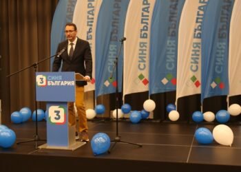 Синя България: Заплатите и пенсиите се вдигат чрез повишаване на производителността, а не с харчене от бюджета и теглене на заеми