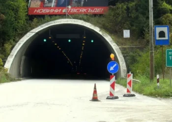 Напредва ремонтът на тунелите „Топли дол“ и „Правешки ханове“ на АМ „Хемус“. През юли ще се възстанови движението в тръбите за Варна