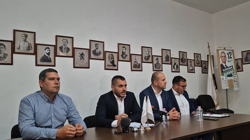 Николай Костадинов, "Възраждане": Г-н Коцев, подайте си оставката и не губете повече времето на варненци!