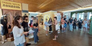 Варненски ученици създадоха експозиционен модул "Така виждам Варна" в Музея за Нова история (СНИМКИ)