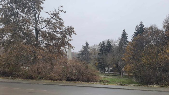 Жителите на местността "Карантината" се обявиха против строежа на голяма жилищна сграда в района