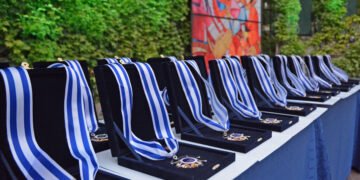 Шест личности са новите почетни граждани на Варна