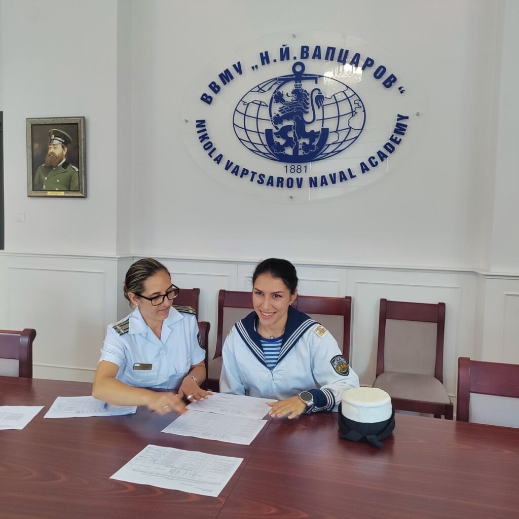 Курсанти-випускници от ВВМУ получиха своите назначения