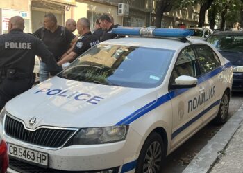 Служители от системата на МВР във Варна излязоха на протест в защита на министър Калин Стоянов