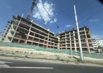 Напредва строителството на мега комплекса на мястото на някогашния Дом Младост