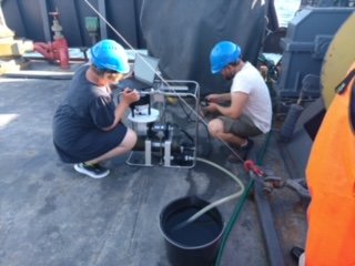 Към 17-ти август 2024 г. продължава изпълнението на първата експедиция по проект SCIRENA II “Диагностичен анализ на морската околна среда в Черно море по отношение на военните действия на територията на Република Украйна”, продължение на проект SCIRENA Black Sea. Както беше отбелязано, проектът се изпълнява в партньорство с Института за морски изследвания на Кралство Норвегия и Басейнова дирекция „Черноморски район“. От борда на НИК „Св. Св. Кирил и Методий“ – 421, в режим на динамично позициониране, се извършва пробонабиране в избрани крайбрежни и дълбоководни пунктове за осигуряване на данни за лабораторен анализ по Дескриптори D1,6; D7; D8; D9; D10 съгласно Рамковата директива за морска стратегия на ЕС и Програмите за мониторинг на Р България. Чрез дълбоководен дистанционно-управляем апарат успешно са обследвани 300-метрови трансекти на дълбочини 80-100 и 395-415 метра. Извършено е пробонабиране с Van Veen Grab (1000 cm²) на дънни проби от дълбочини 650 и 830 метра. В дълбоководните пунктове, на хоризонтите с най-силни измерени (на място) подводни течения, със специализирана програмируема дълбоководна помпа се извършва пробонабиране по Дескриптор-10 – микропластмаса. Паралелно се провеждат тактически учения на НИК 421, част от подготовката на екипажа за изпълнение на задачи на море за провеждане на дългосрочно задгранично плаване за научноизследователско и логистично осигуряване на 33-та Българска антарктическа експедиция. По време на плаването се отработват процедурите по използването на различни типове научноизследователско оборудване, товарно-разтоварни дейности и упражнения по осигуряване на пожаробезопасността и живучеста на кораба.