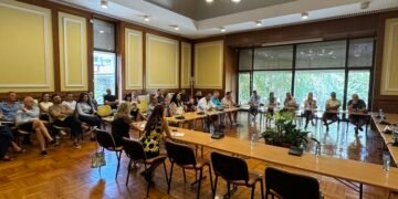 245 млн. лв. осигури правителството за компенсации за високите цени на електроенергията за бизнеса