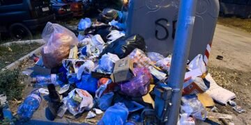 “Владиславово” потъна в боклук! Кметът на района пита: Защо се случи само при нас? Бяхме най-чистият квартал!