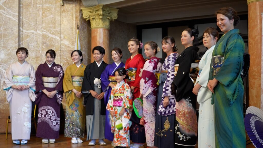 Варна е домакин на демонстрация на техниките за обличане на кимоно