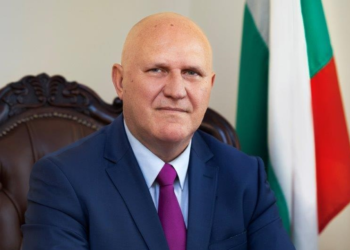 Министърът на образованието с поздрав към учители, деца и родители за първия учебен ден (ВИДЕО)
